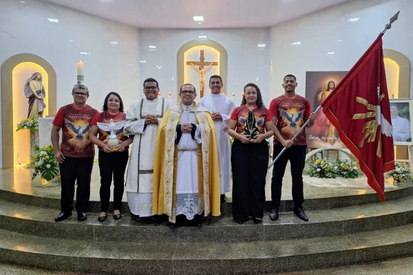 Registro da Missa dos Devotos do Divino Espírito Santo MissaDevotosDESFoto1
